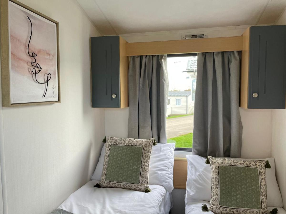 Little Owl - Holiday Home - Caravan Break Tunstall  Exterior photo